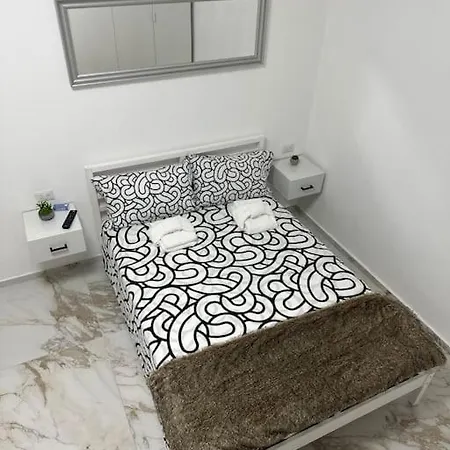 Chic Flat Apartment